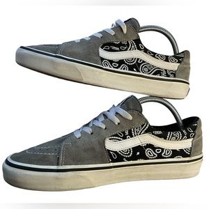 VANS Sk8-Low Paisley Gray True White Suede Skate Shoes Mens 8.5 Womens 10